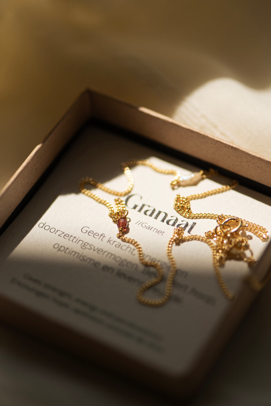Elemental shortie Granaat (geboortesteen Januari) | Verguld en zilver